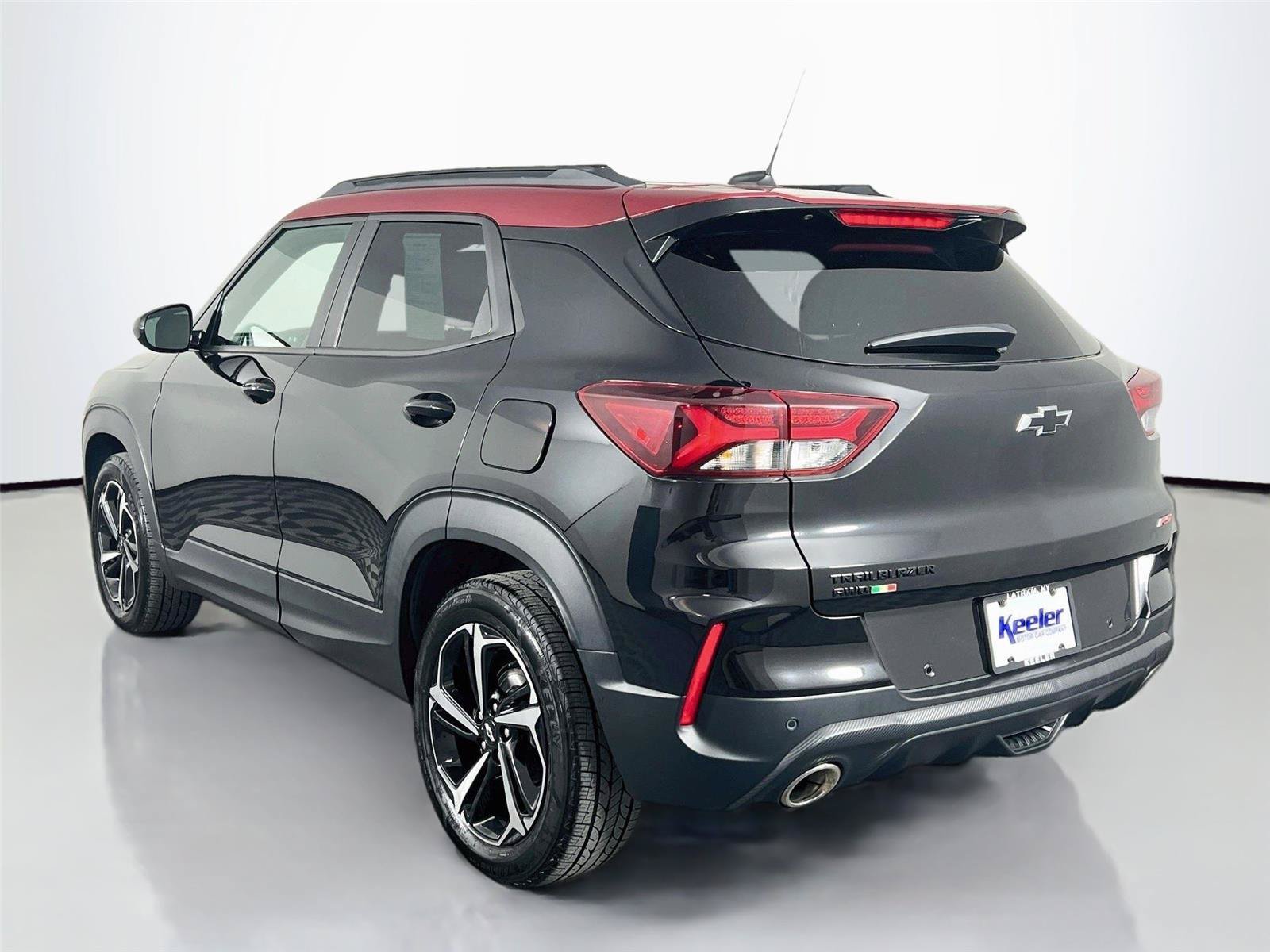 Used 2021 Chevrolet TrailBlazer RS w/ Sun and Liftgate Package AWD/4WD image 3