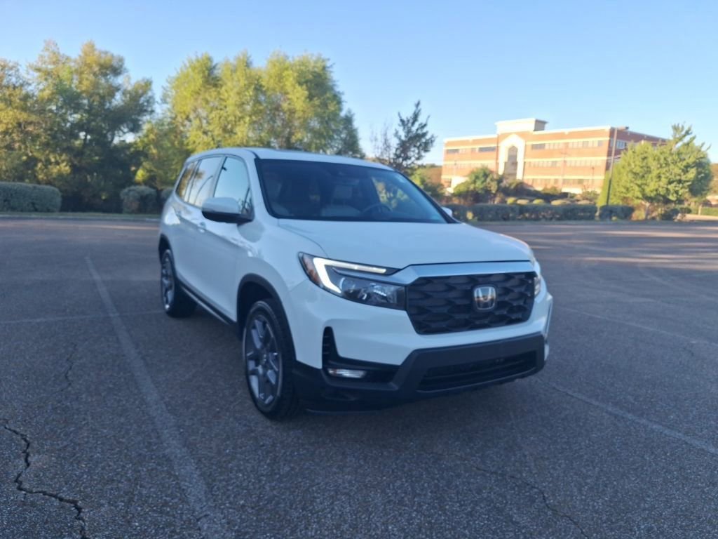 Used 2023 Honda Passport EX-L image 7