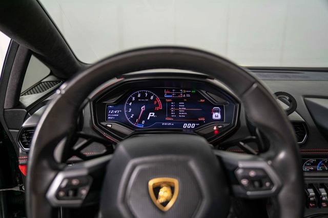 Used 2016 Lamborghini Huracan LP 610-4 AWD/4WD image 17