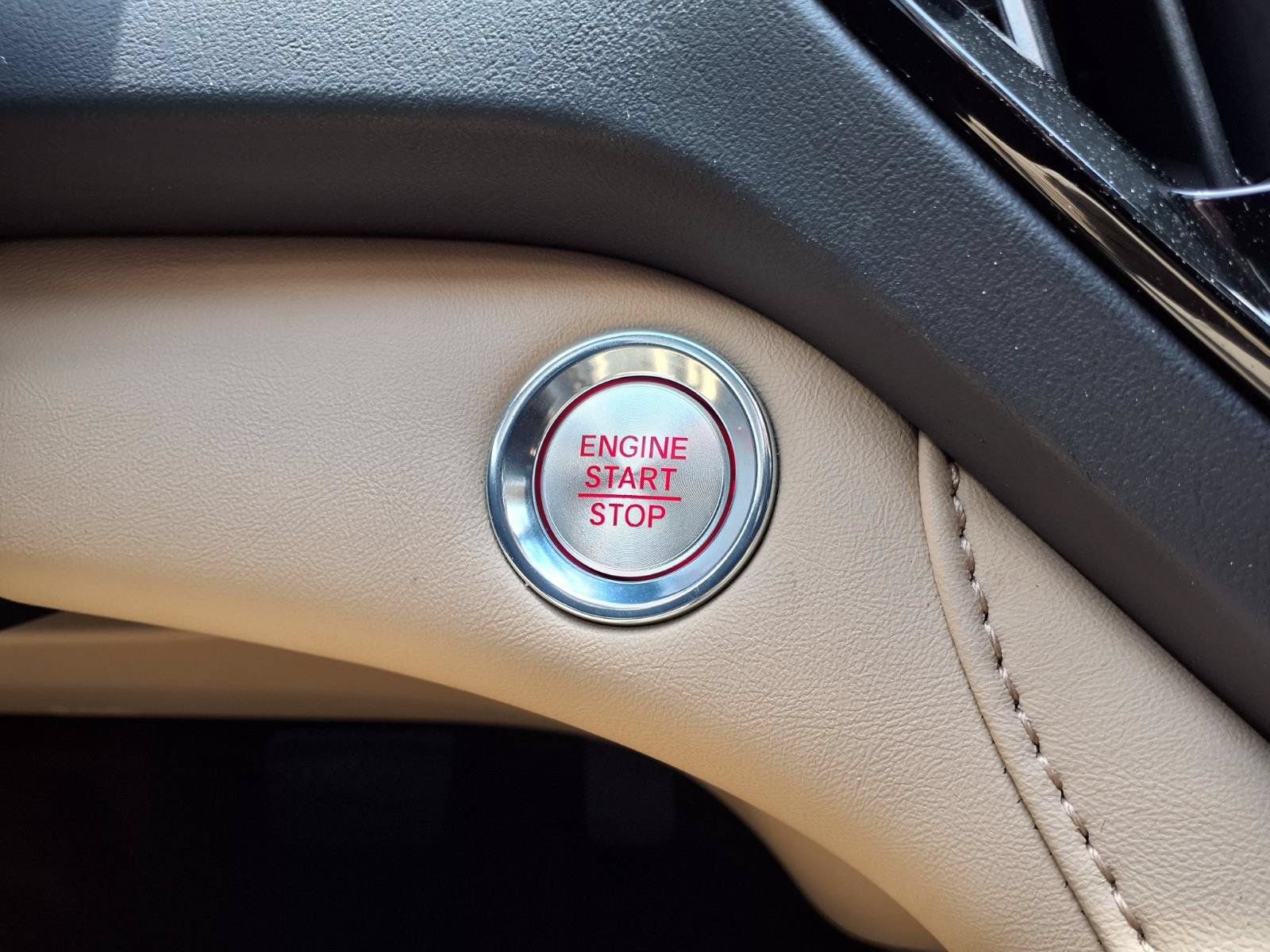 Used 2024 Acura RDX SH-AWD image 11