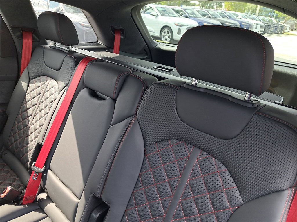 New 2026 Audi SQ7 Prestige image 27