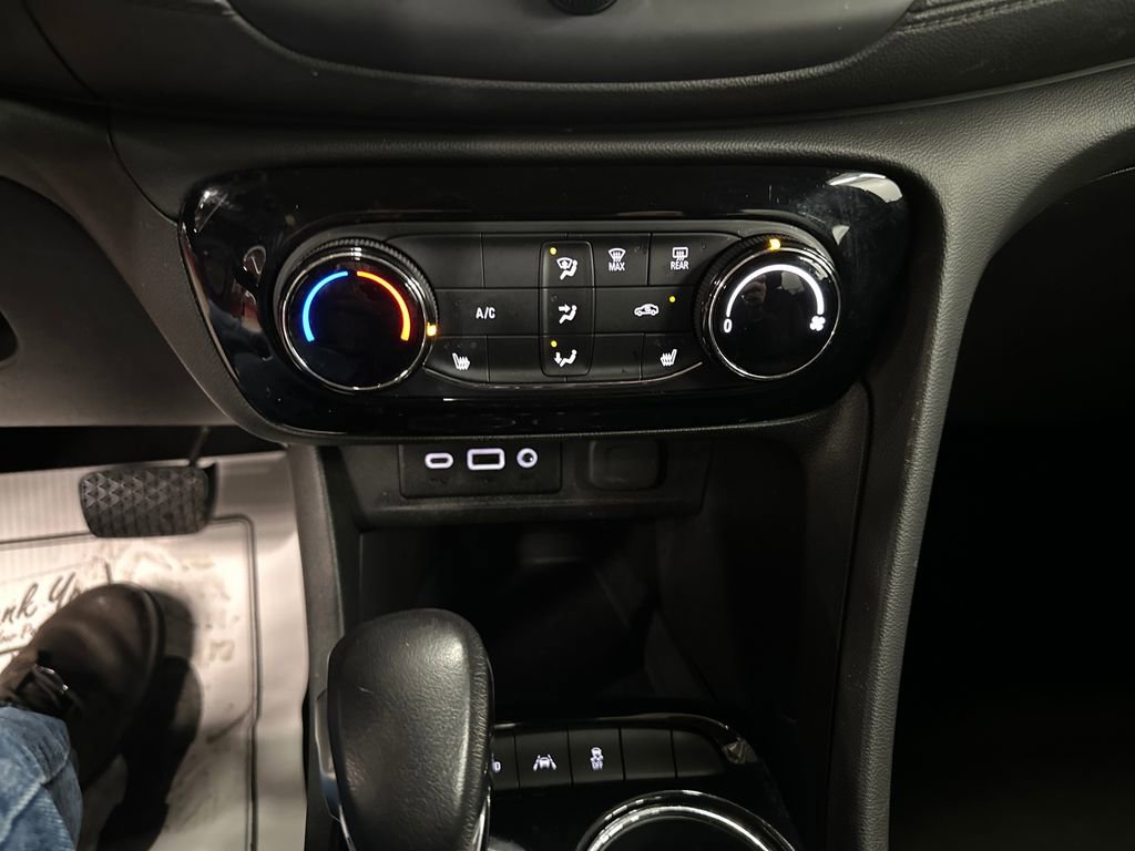 Used 2022 Buick Encore GX Preferred w/ Cold Weather Comfort Package image 22