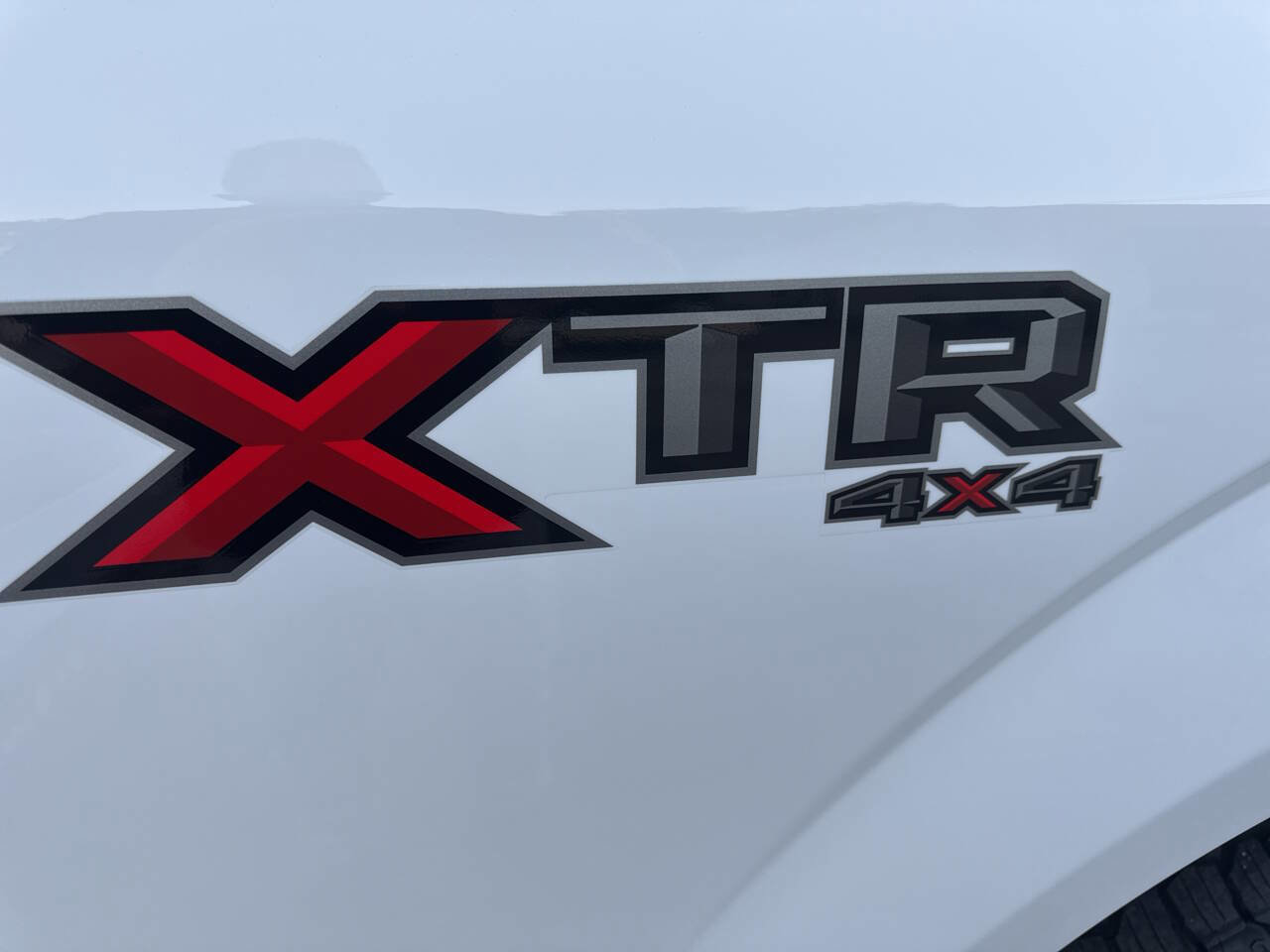 Used 2017 Ford F150 XLT w/ XTR Package image 9