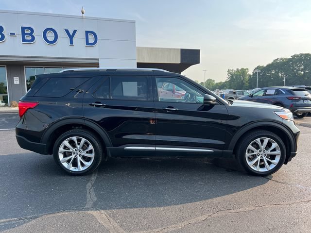 Certified 2023 Ford Explorer Platinum w/ Technology Package AWD/4WD image 9
