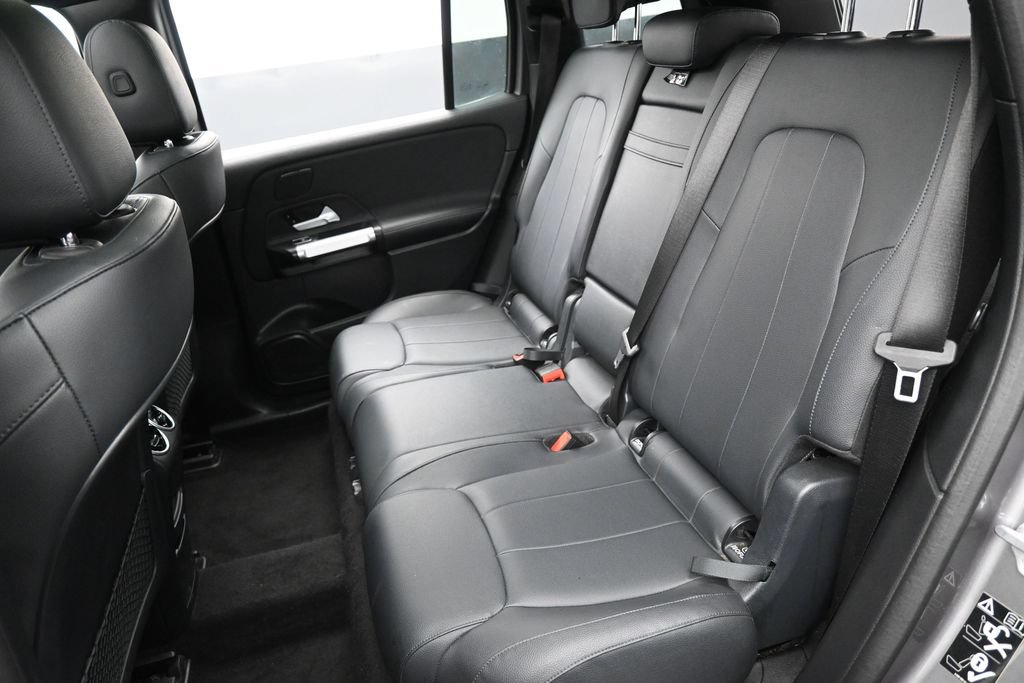 Used 2022 Mercedes-Benz EQB 350 4MATIC image 29