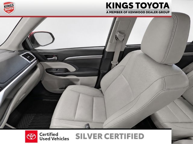 Certified 2018 Toyota Highlander Limited AWD/4WD image 16