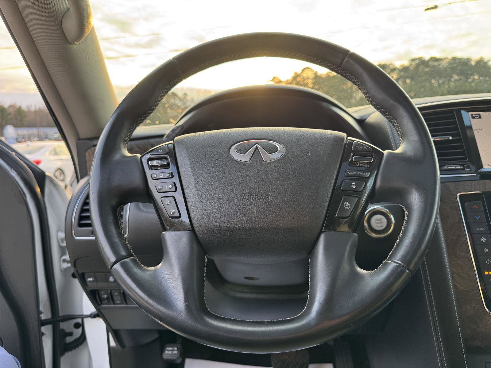 Used 2021 INFINITI QX80 Premium Select w/ All-Season Package image 3