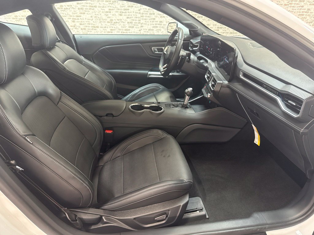 Used 2025 Ford Mustang GT Premium RWD image 10