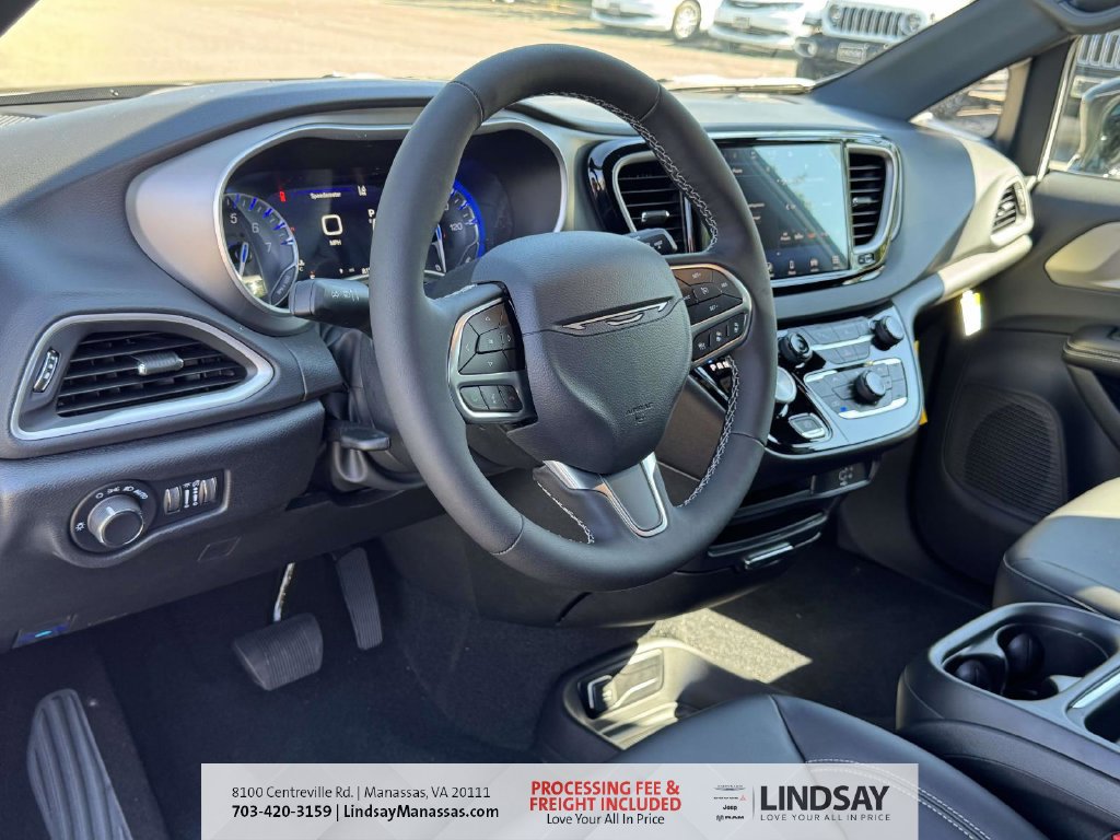 New 2027 Chrysler Pacifica LX FWD image 18