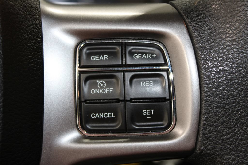 Used 2024 RAM 1500 Classic SLT AWD/4WD image 40