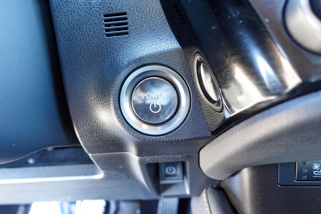 Used 2025 Lexus ES 300h w/ Premium Package image 19