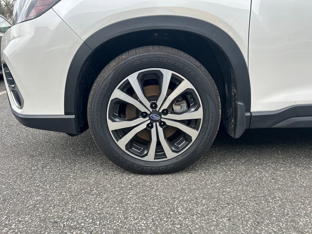 Used 2020 Subaru Forester Limited image 28