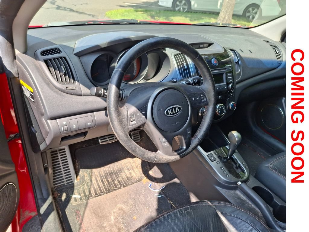 Used 2010 Kia Forte Koup SX w/ Leather Pkg FWD image 12