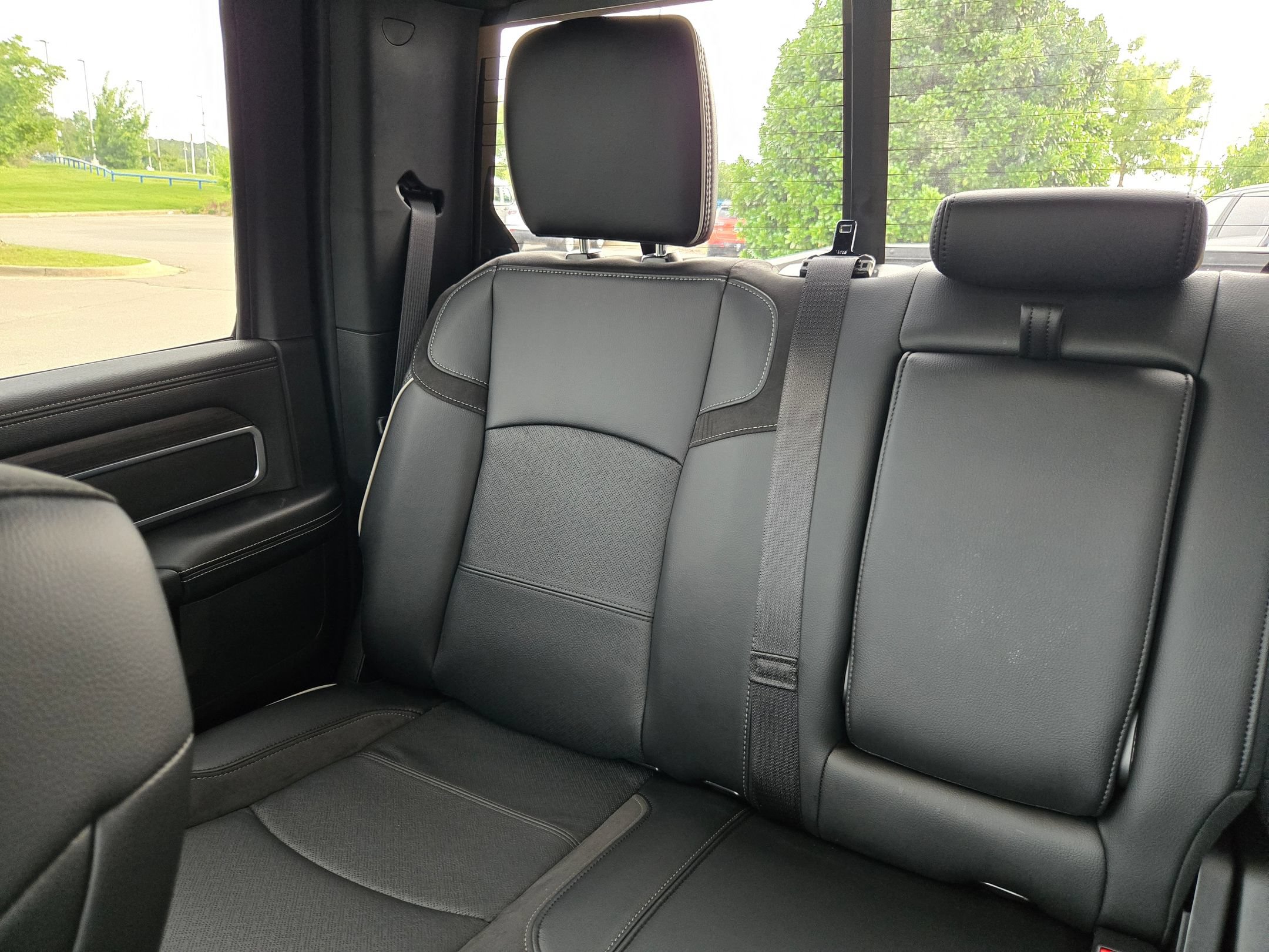 New 2026 RAM 2500 Laramie w/ Night Edition AWD/4WD image 10