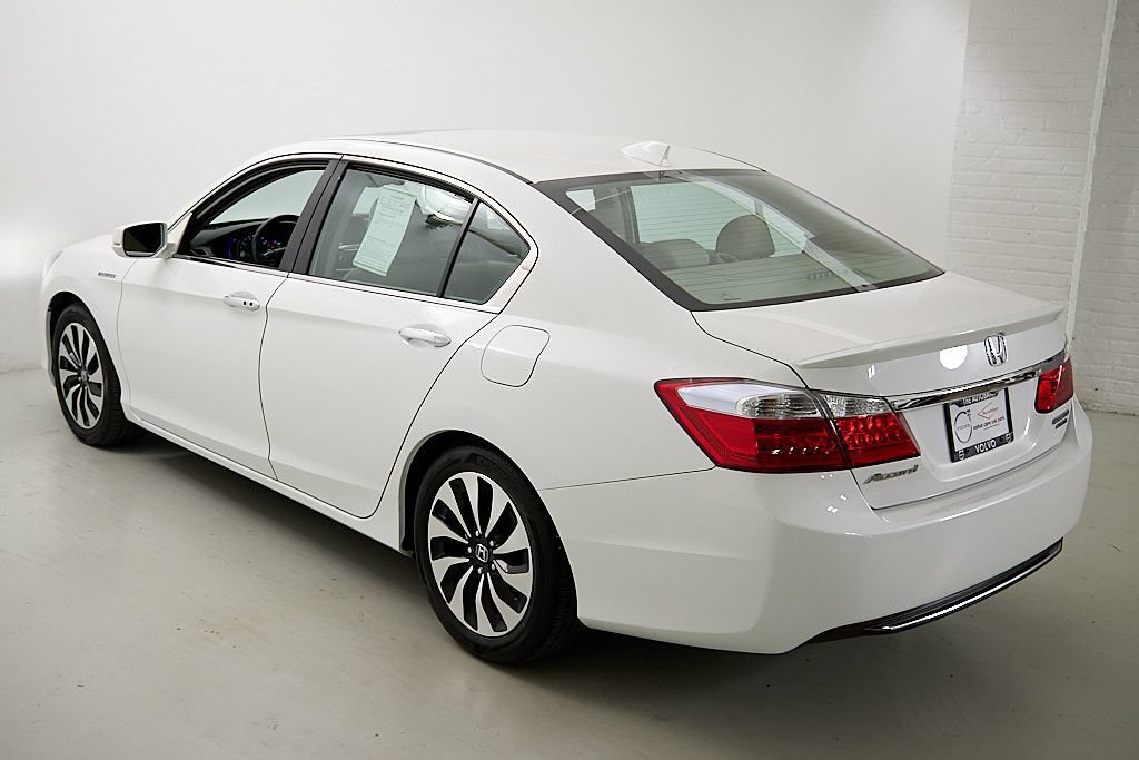 Used 2015 Honda Accord Touring image 7