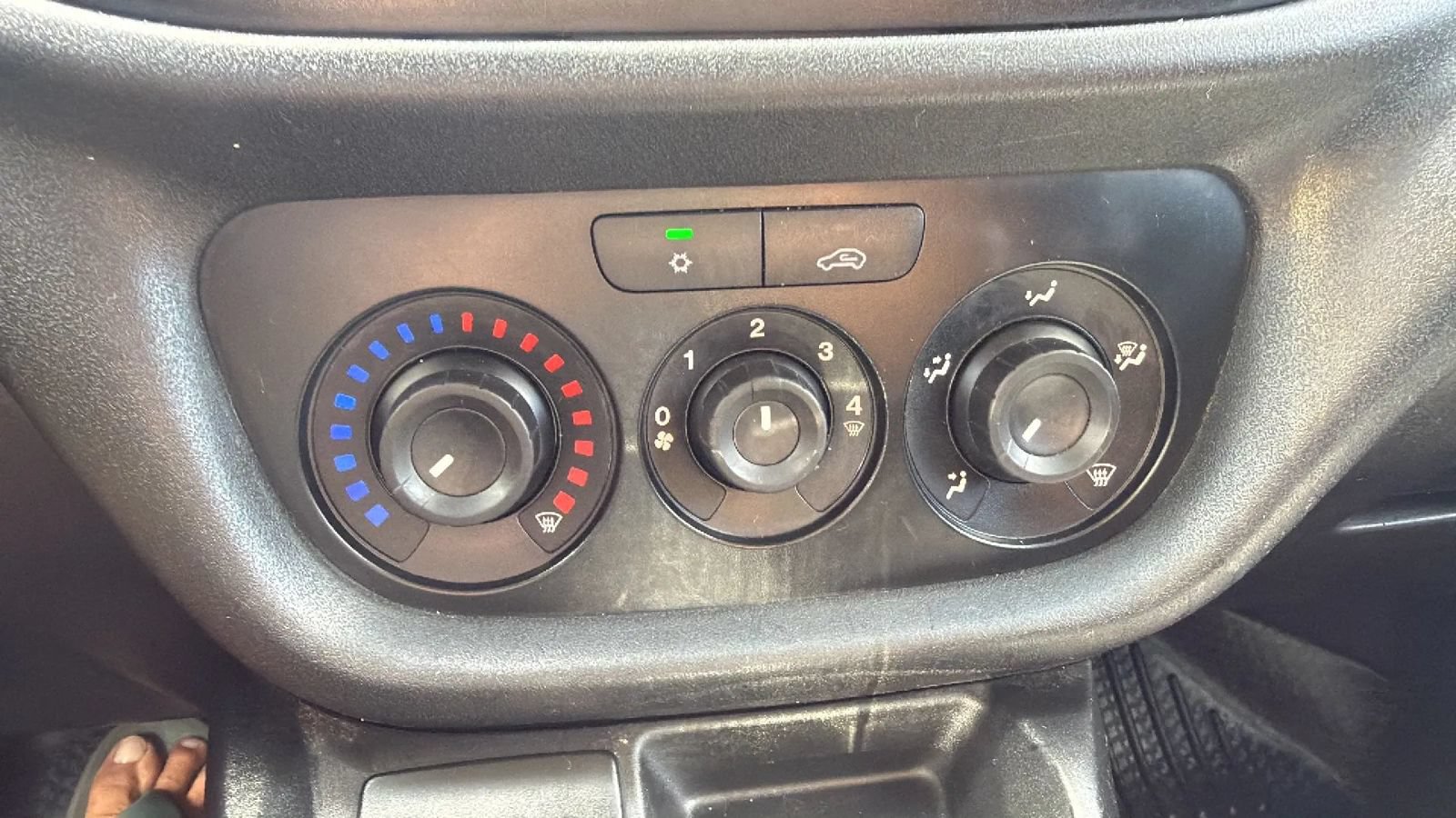 Used 2022 RAM ProMaster City Tradesman FWD image 38