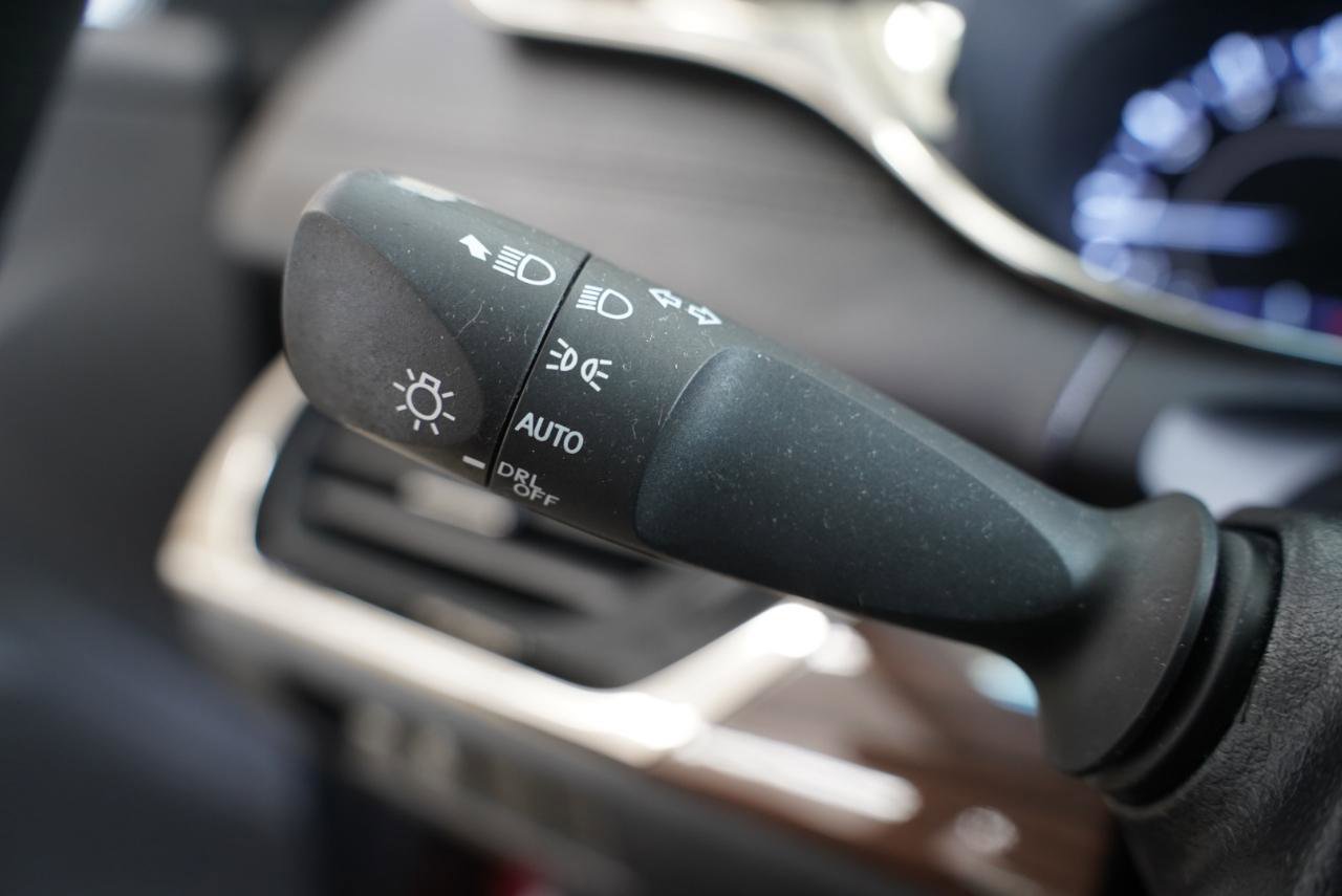 Used 2014 Toyota Avalon XLE Premium FWD image 14