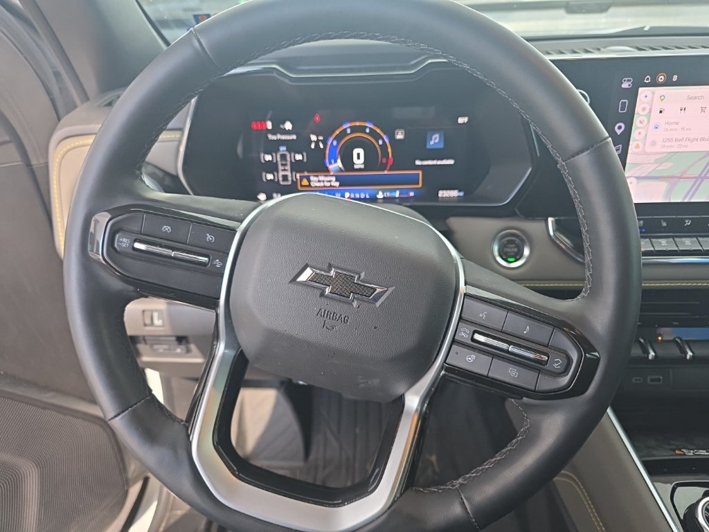 Used 2025 Chevrolet Colorado ZR2 w/ Technology Package AWD/4WD image 21