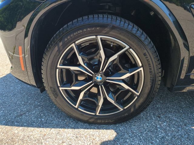 Used 2023 BMW X4 xDrive30i w/ M Sport Package AWD/4WD image 21