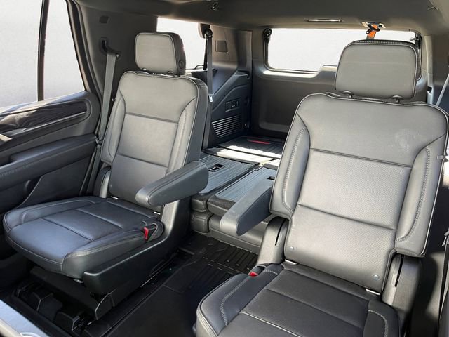 Used 2021 GMC Yukon Denali w/ Denali Ultimate Package image 14