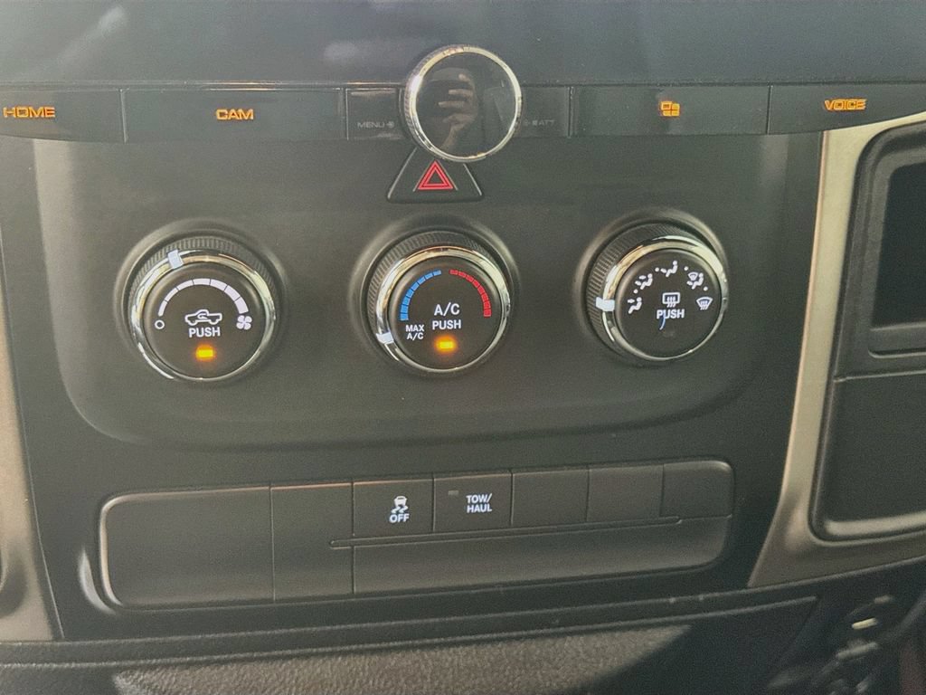 Used 2018 RAM 1500 Classic SLT RWD image 18
