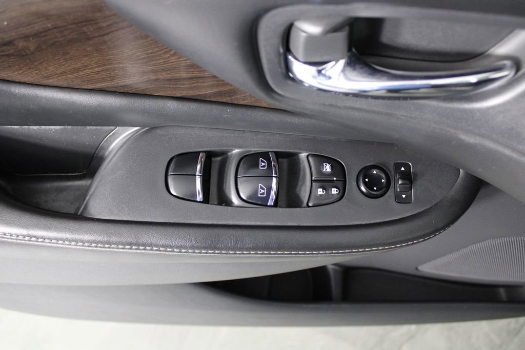 Certified 2020 Nissan Murano Platinum w/ Cargo Package FWD image 26