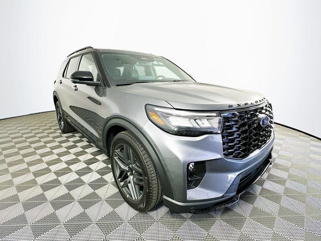 New 2025 Ford Explorer ST image 2