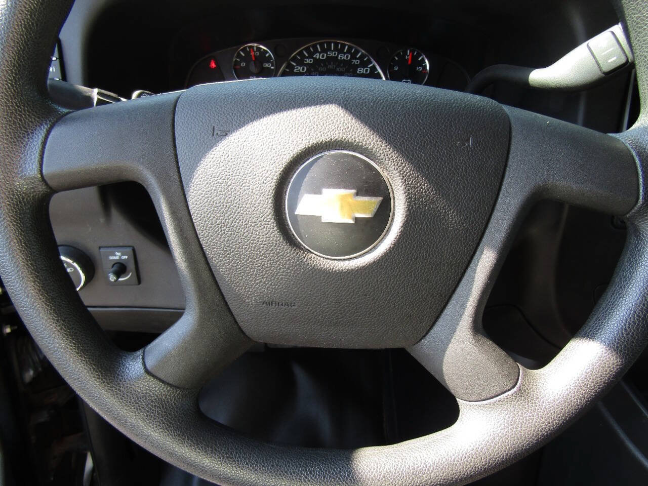 Used 2018 Chevrolet Express 2500 LS RWD image 13