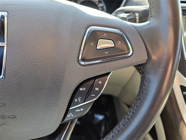 Used 2017 Lincoln MKX Reserve image 32