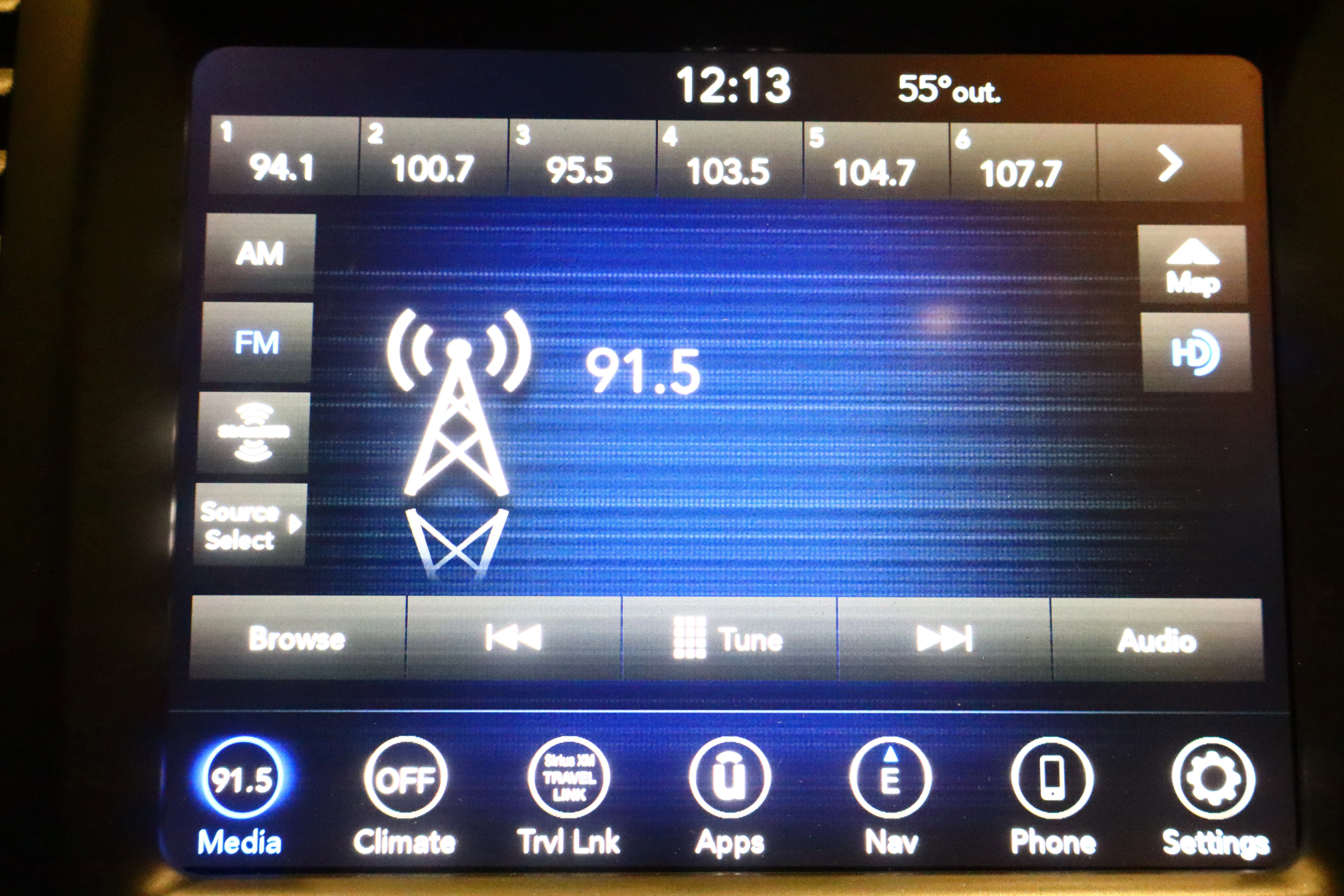 Used 2023 Chrysler 300 S image 28