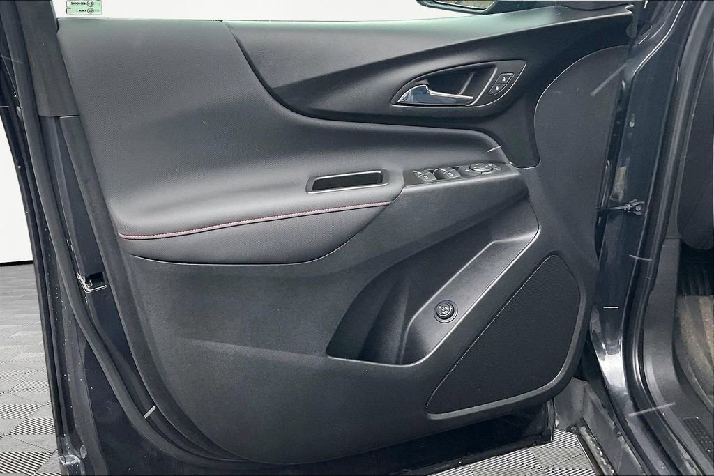 Used 2022 Chevrolet Equinox RS w/ LPO, Floor Liner Package image 23