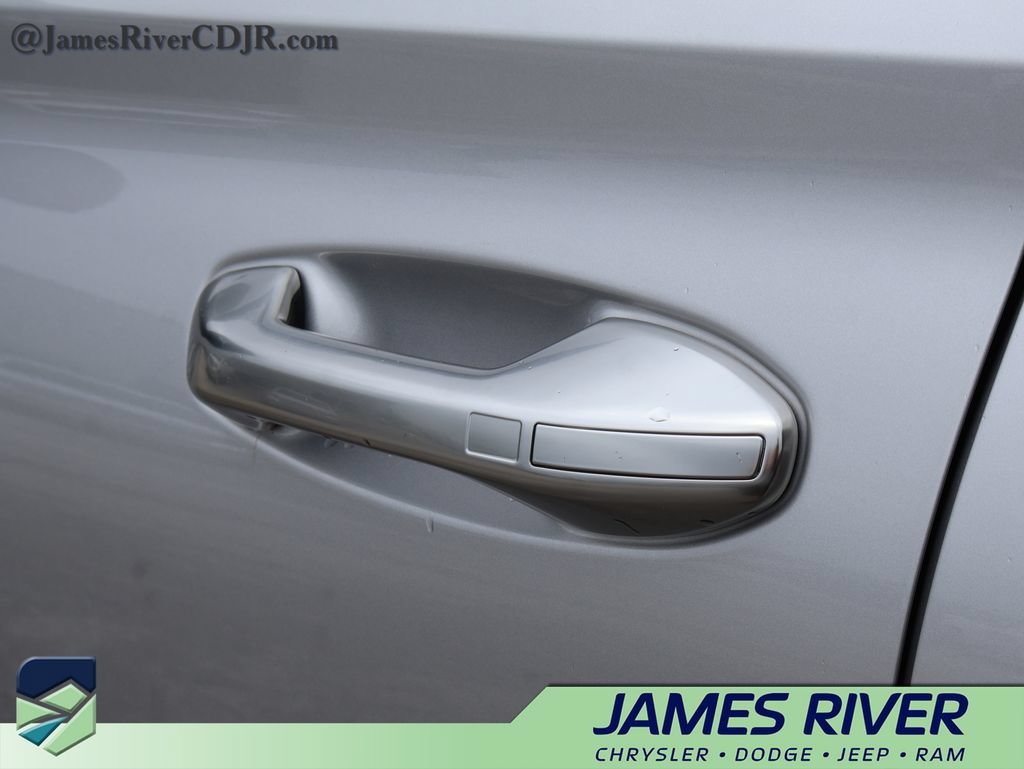 Used 2025 Hyundai Palisade SEL FWD image 21