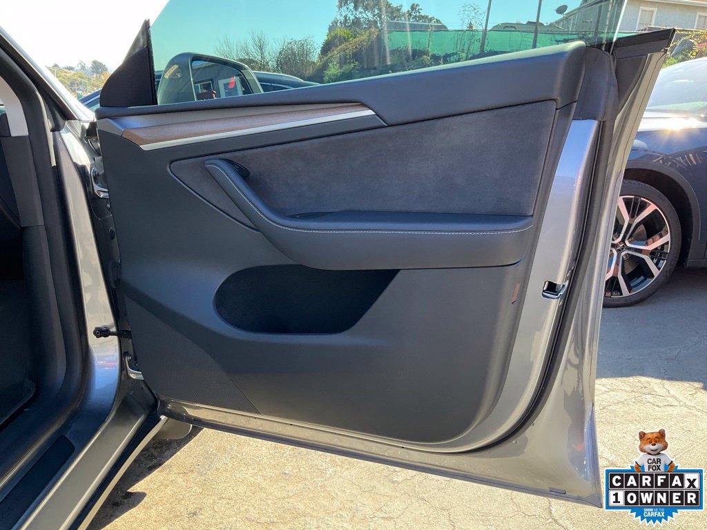 Used 2025 Tesla Model Y Performance AWD/4WD image 68