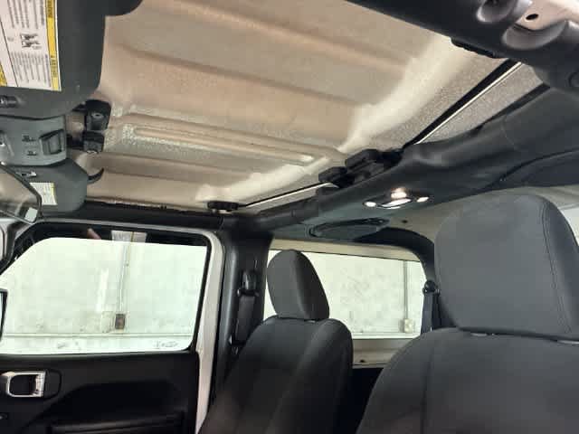 Used 2020 Jeep Wrangler Sport AWD/4WD image 19