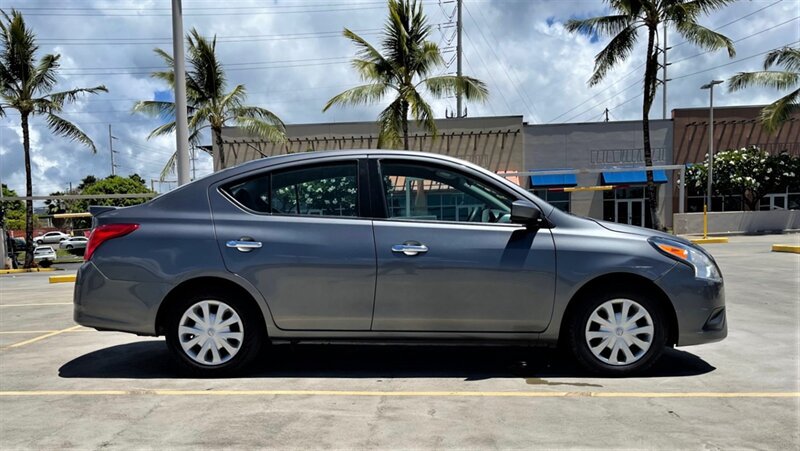 Used 2018 Nissan Versa SV FWD image 6