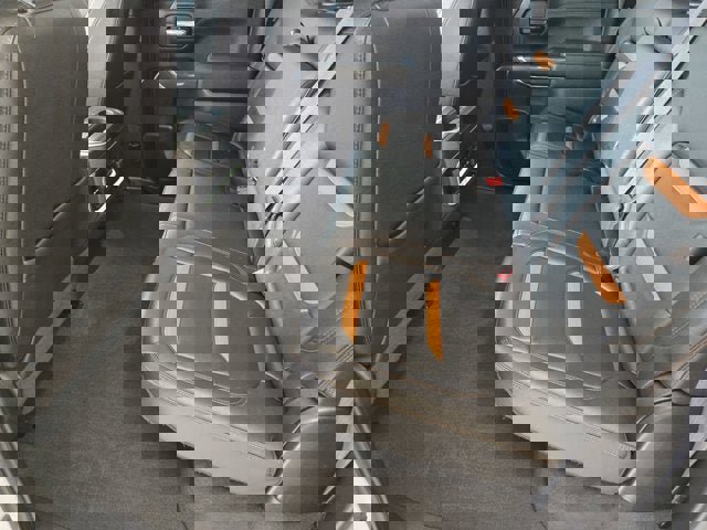 Used 2022 GMC Sierra 1500 AT4 image 15