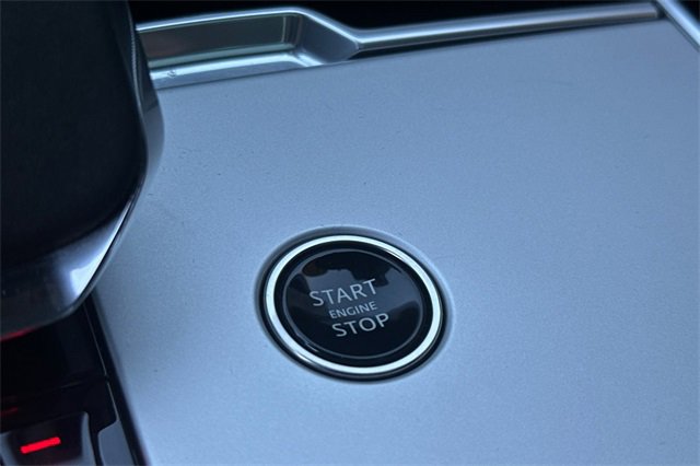 Used 2024 Land Rover Range Rover SE image 29