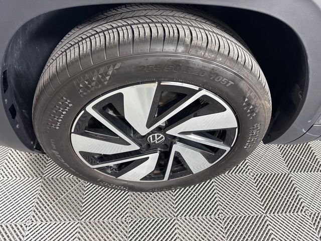 Used 2025 Volkswagen Atlas SE image 10