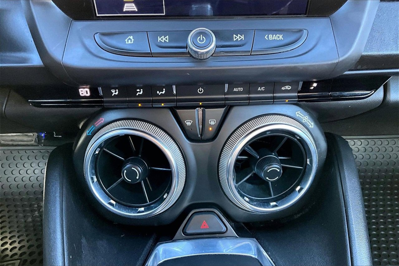 Used 2021 Chevrolet Camaro LT image 16