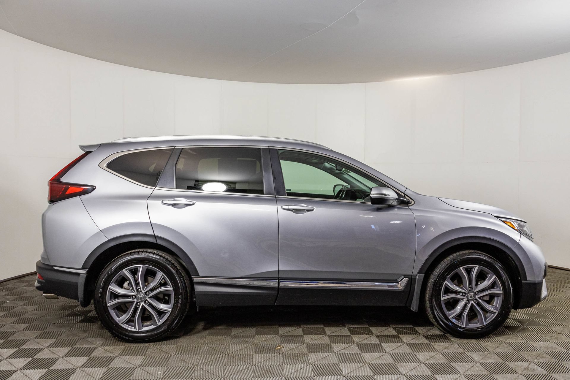 Used 2020 Honda CR-V Touring image 19