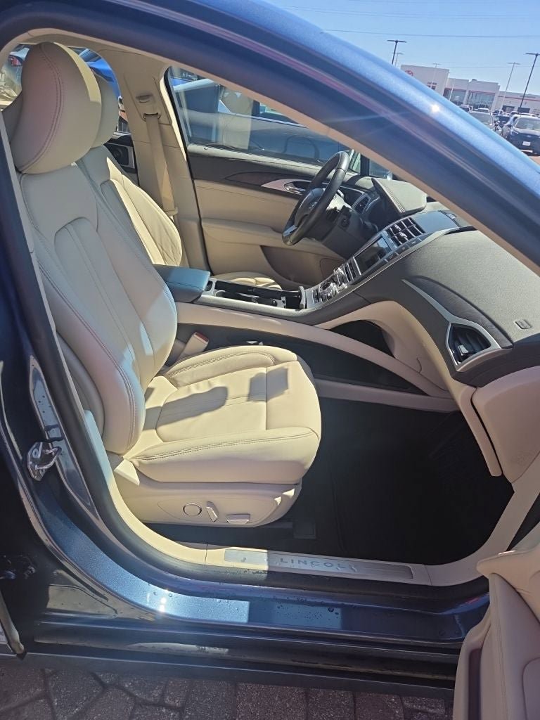Used 2019 Lincoln MKZ Reserve w/ Reserve Plus Package AWD/4WD image 28