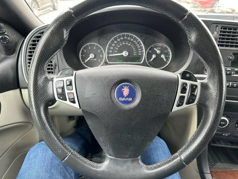 Used 2011 Saab 9-3 Aero FWD image 13