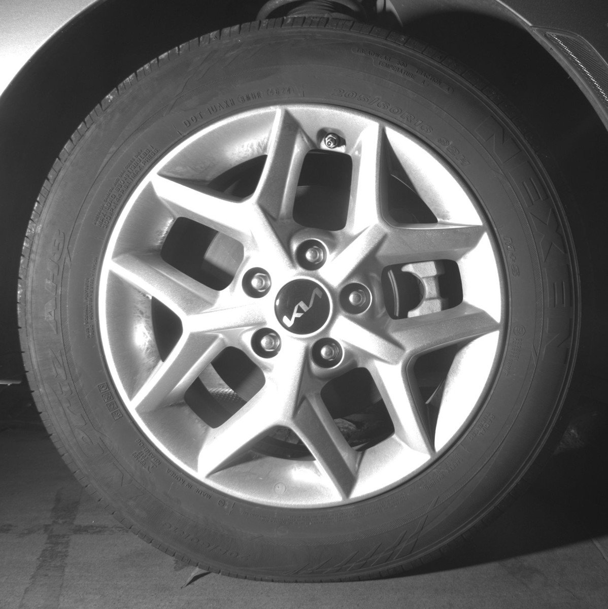 Used 2025 Kia Soul LX w/ LX Technology Package image 13