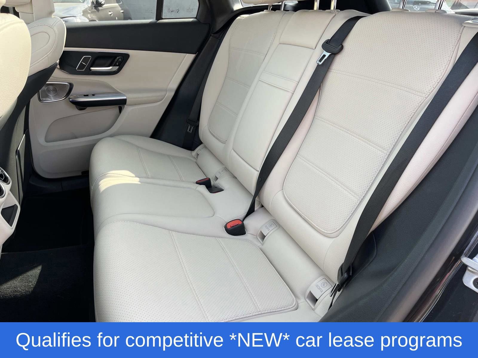 Used 2025 Mercedes-Benz GLC 300 image 17