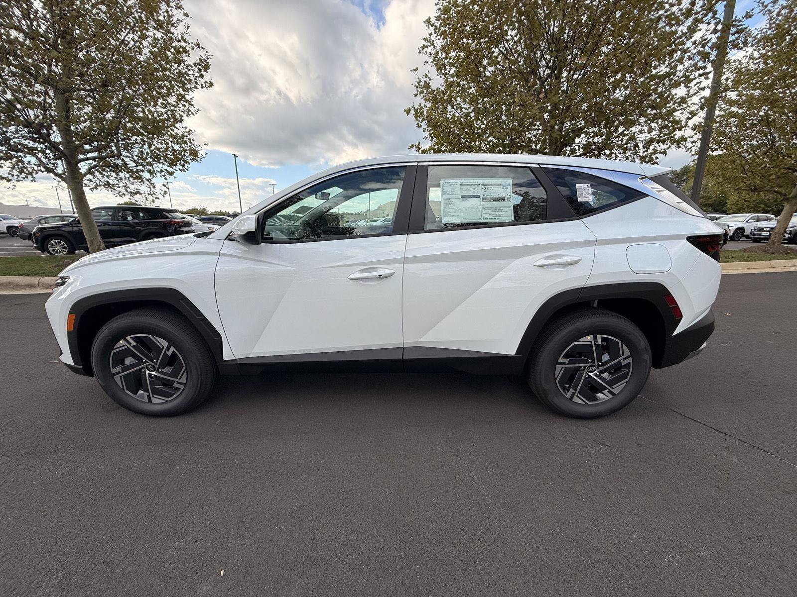 New 2026 Hyundai Tucson Blue SE AWD/4WD image 8