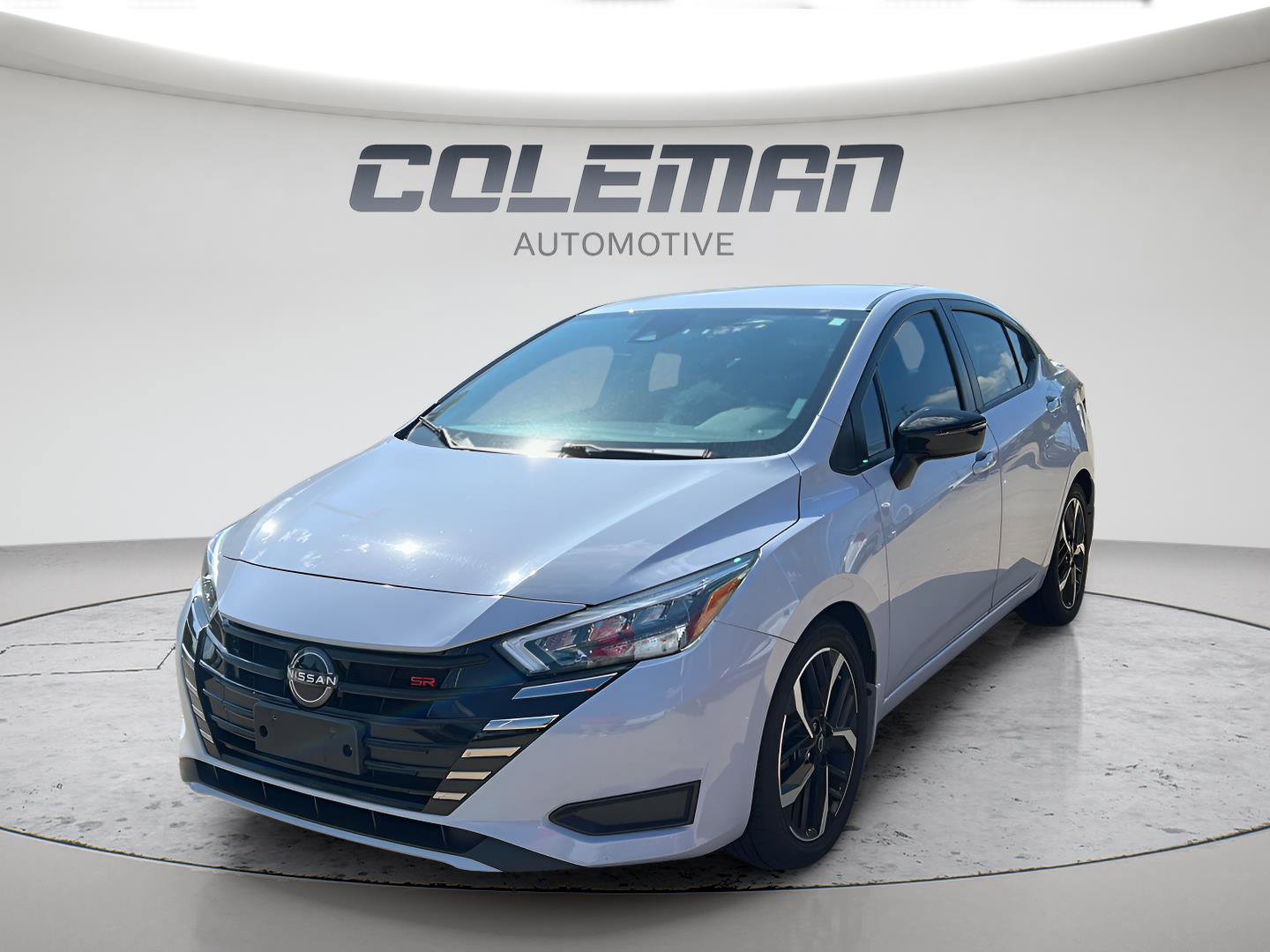 Used 2023 Nissan Versa SR w/ Trunk Package