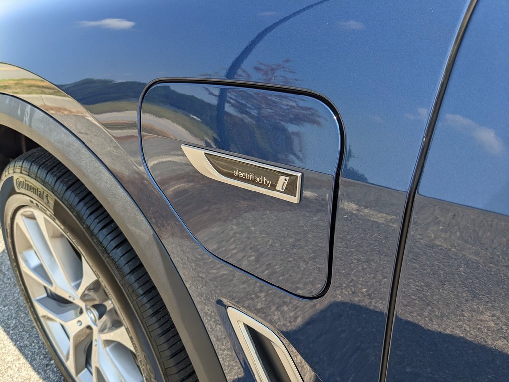 Used 2023 BMW X5 xDrive45e image 23