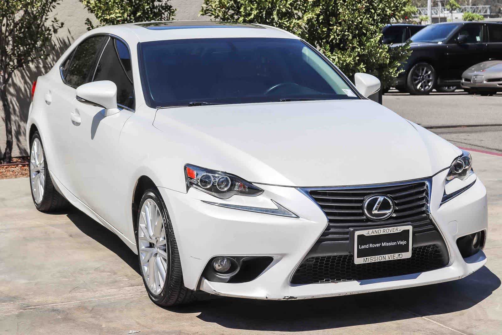 Used 2014 Lexus IS 250 w/ Navigation Package RWD image 3