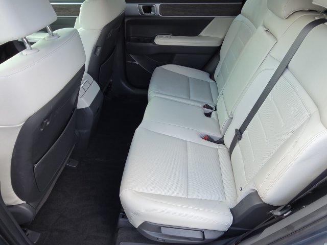 Certified 2024 Hyundai Santa Fe Limited FWD image 12