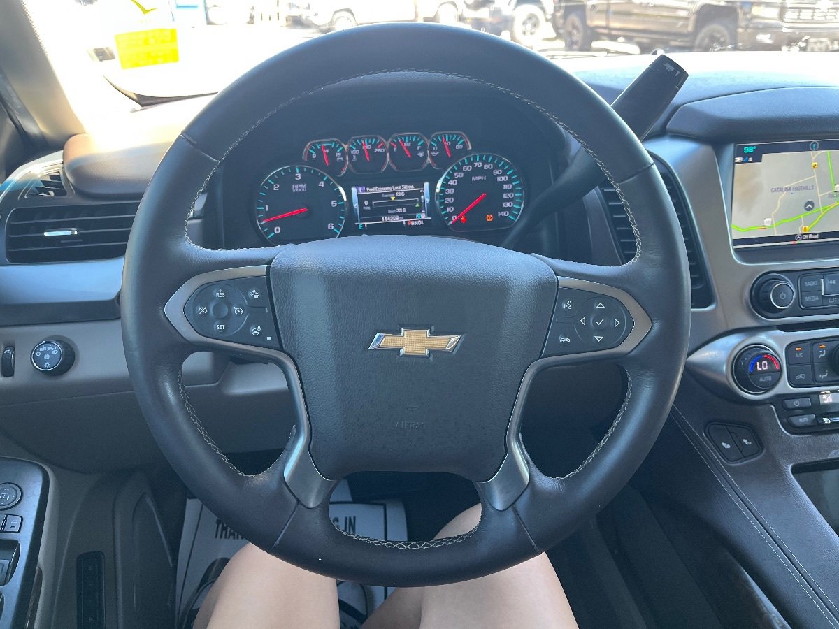Used 2019 Chevrolet Suburban LT RWD image 17